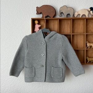 Baby GAP 6-12m Gray Knit Bear Hooded Sweater